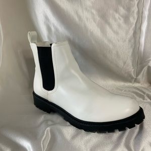 ASOS White faux leather chunky Chelsea-style boots